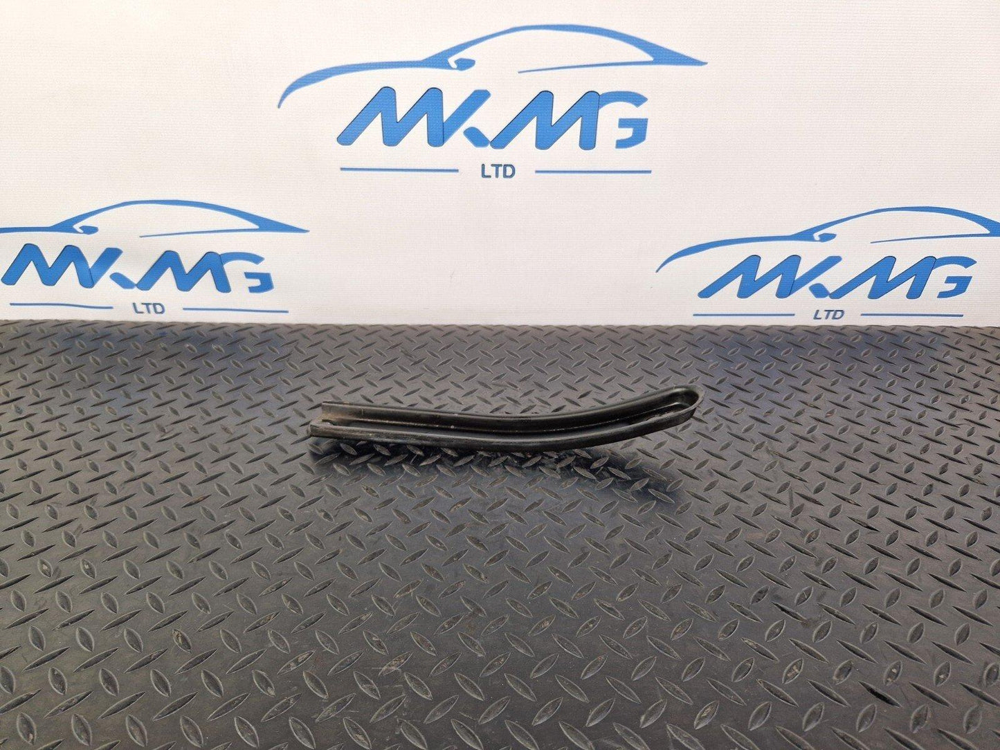 14-21 MERCEDES BENZ C300h W205 FRONT AXLE CARRIER BRACING BRACKET A2056282000