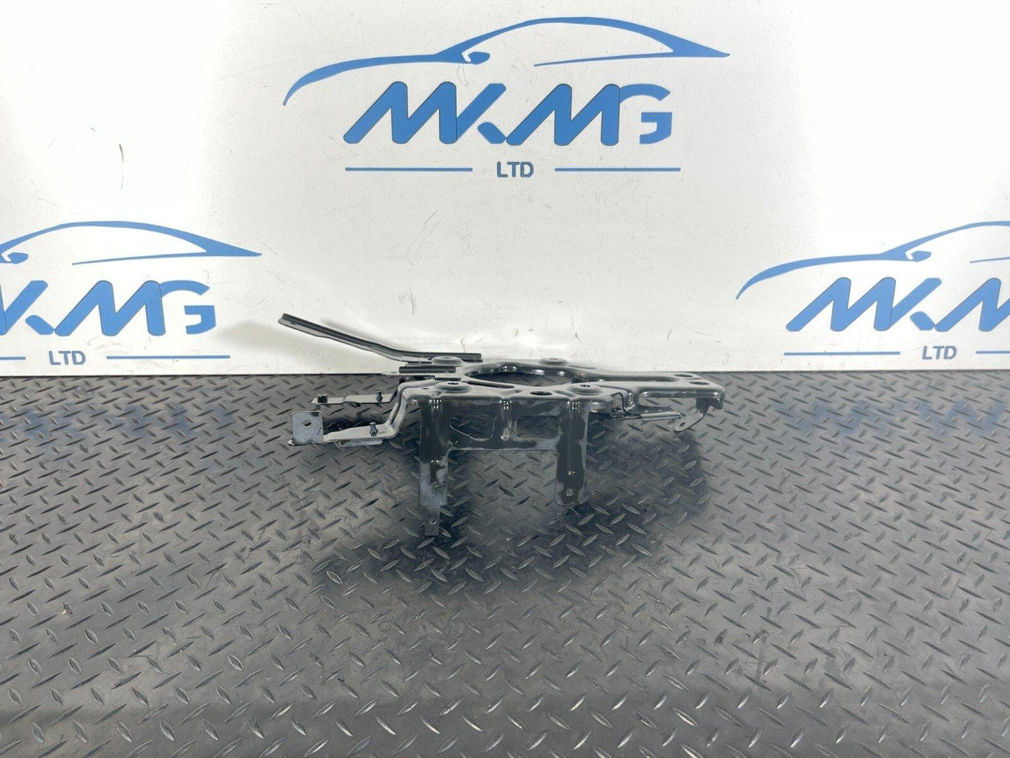 17-20 VW GOLF MK7.5 BATTERY CHARGER INVERTER HOLDER BRACKET 5GE906131A