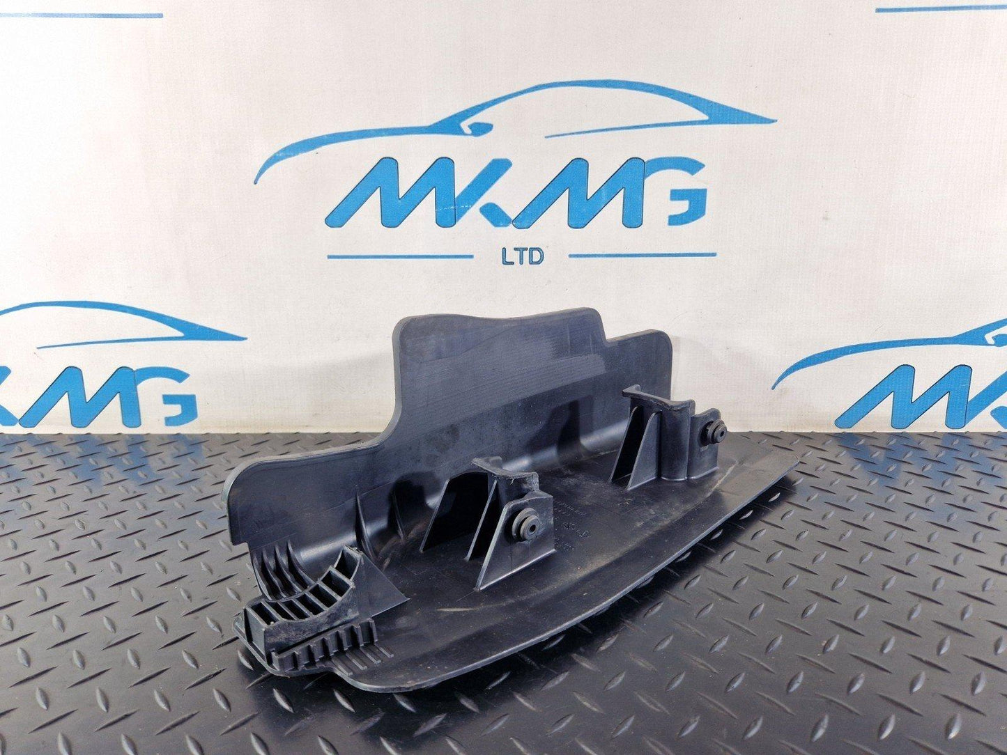 18-25 AUDI A5 REAR RIGHT LOWER CONTROL ARM STONE SHIELD GUARD OEM 8W0505416E