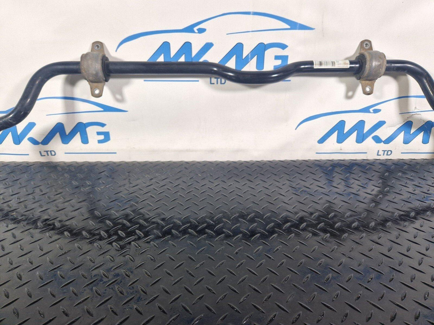 19-ON MERCEDES BENZ CLA C118 GENUINE FRONT ANTI ROLL BAR SWAY BAR A2473200711