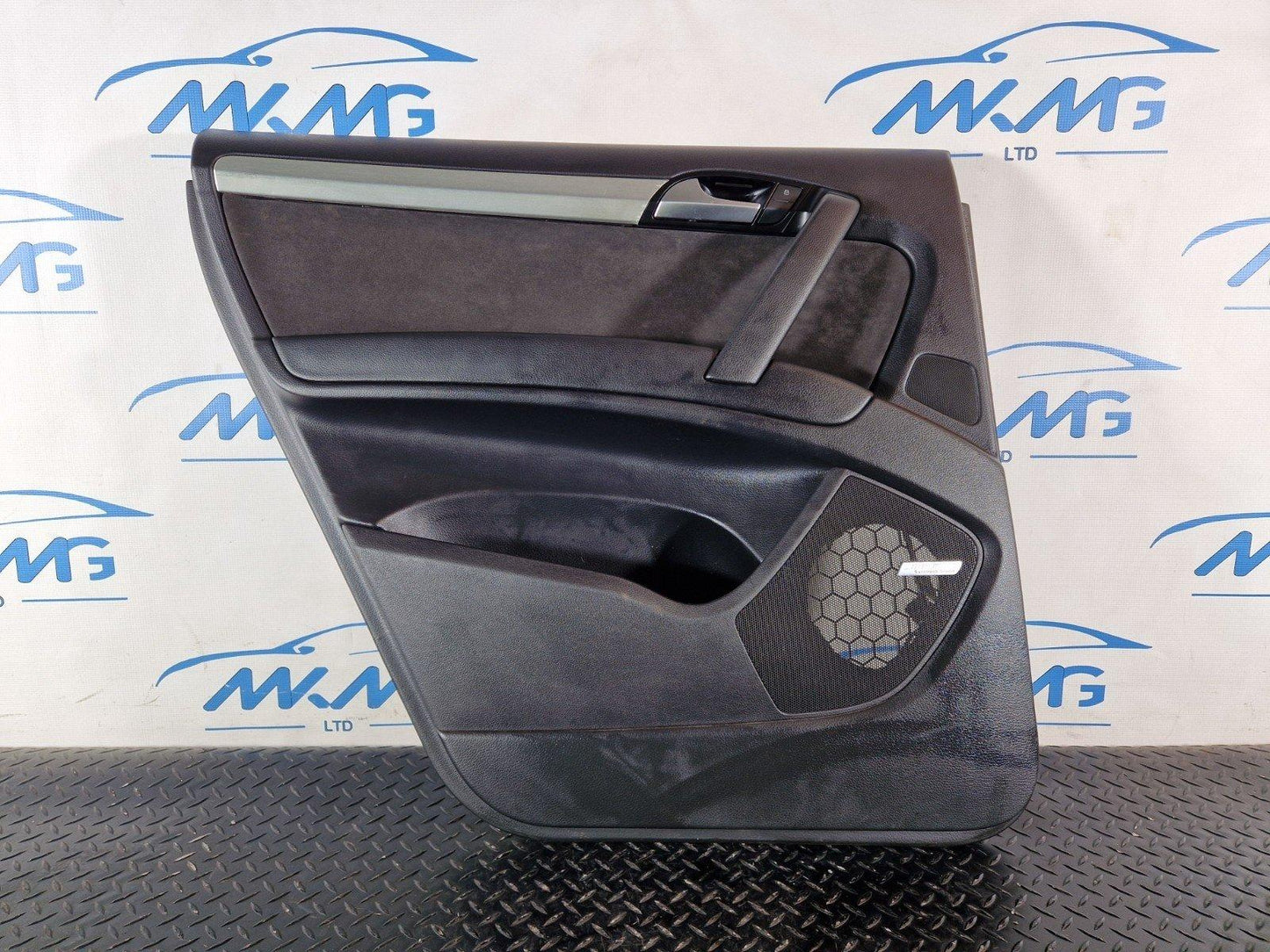 10-15 AUDI Q7 4L GENUINE OEM REAR LEFT SIDE DOOR CARD PANEL TRIM 4L0867305