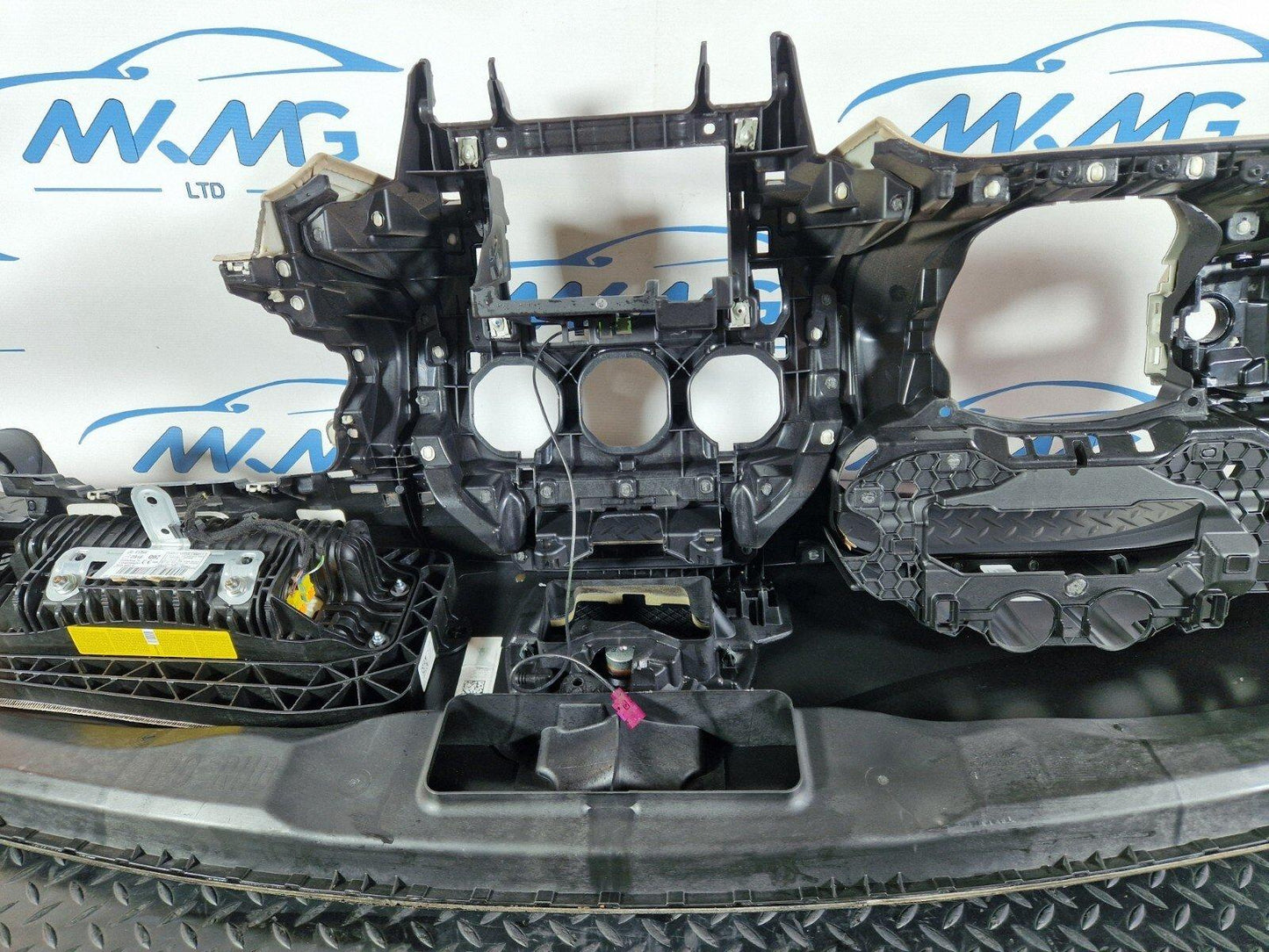 14-21 MERCEDES BENZ C200 W205 DASHBOARD ASSEMBLY & AIR BAG A2056800187