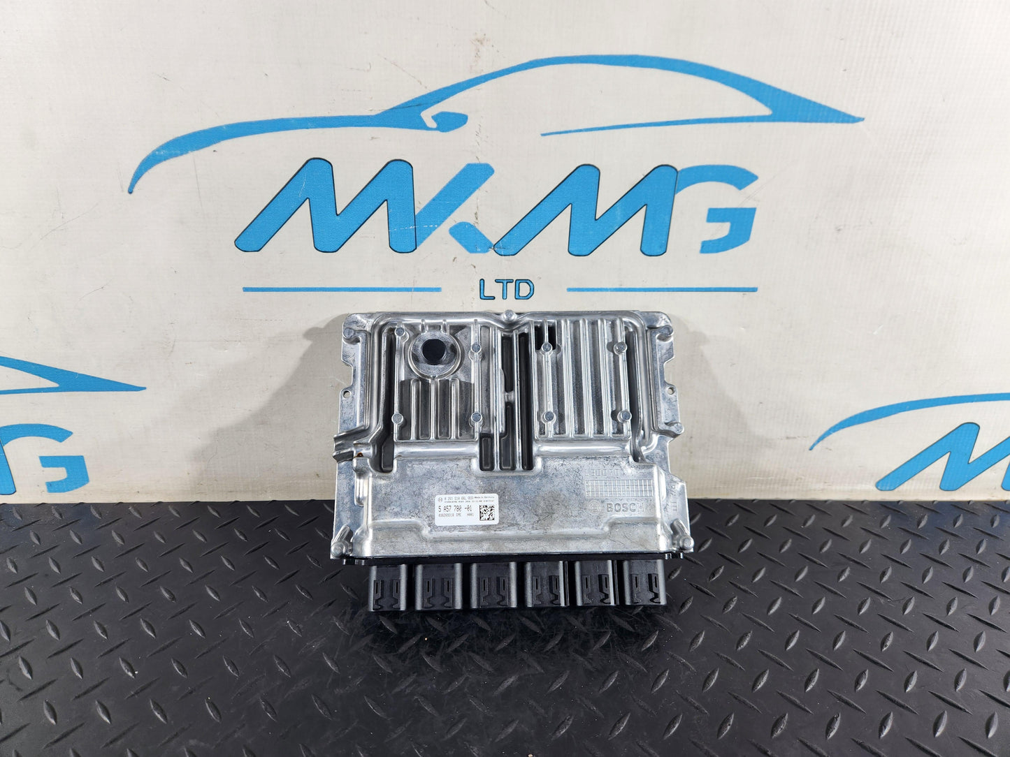 BMW 118i F40 Hatchback Engine ECU Control Module Genuine 5A57780