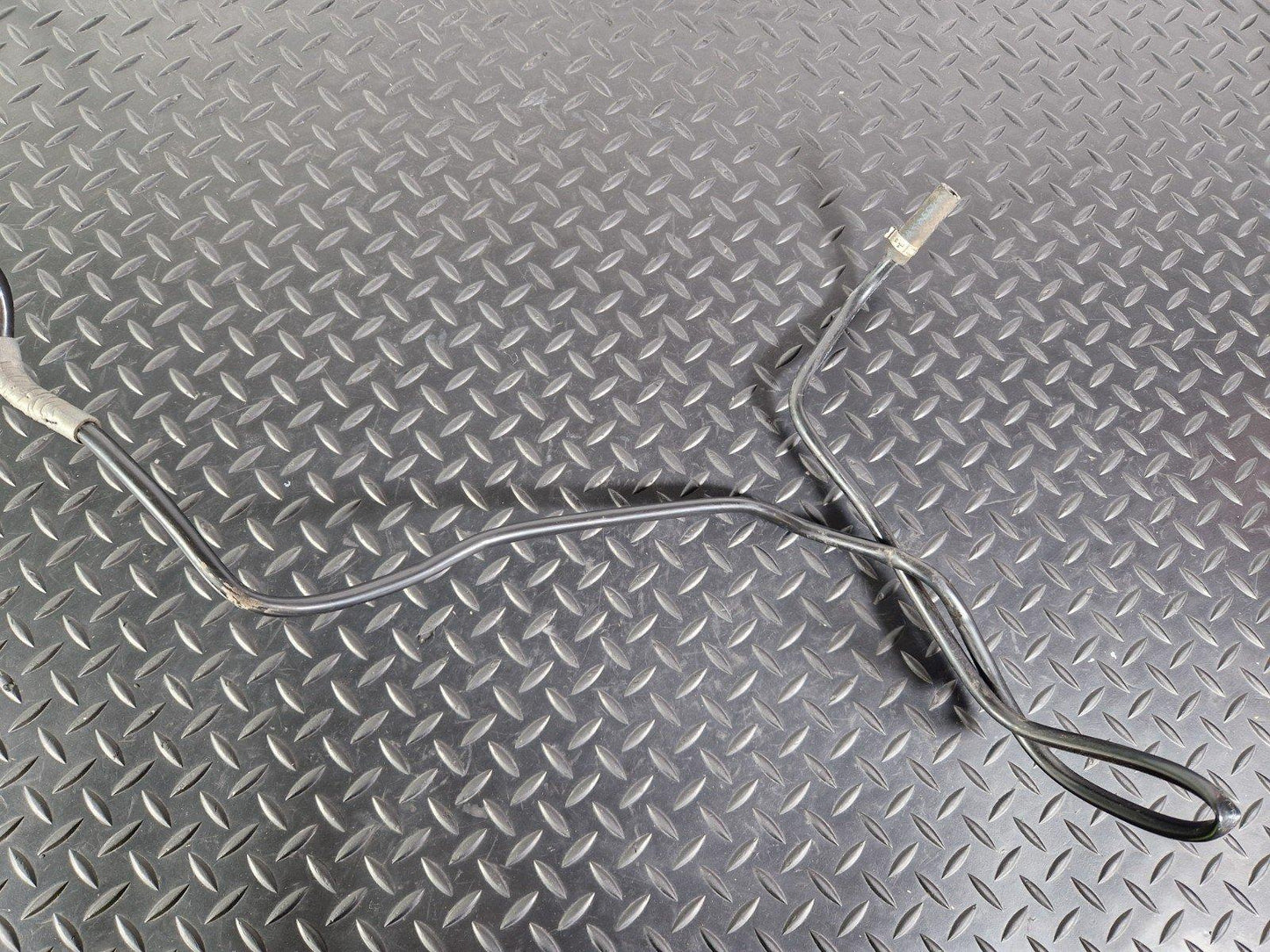12-18 MERCEDES BENZ W176 GENUINE FUEL HOSE LINE PIPE 100105235