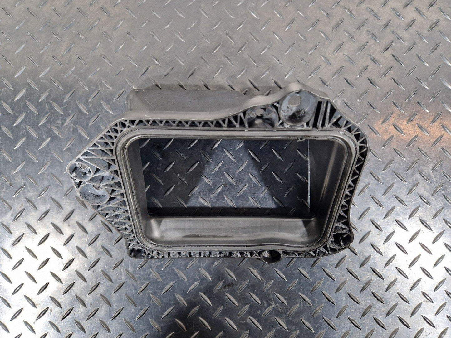 16-23 AUDI A5 F5 SPORTBACK S-LINE GENUINE FRONT AIR INTAKE DUCT VENT 8W2819904A