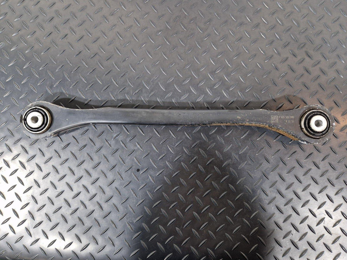 16-19 AUDI A4 B9 GENUINE OEM REAR LEFT N/S TRAILING CONTROL ARM 8W0501529D