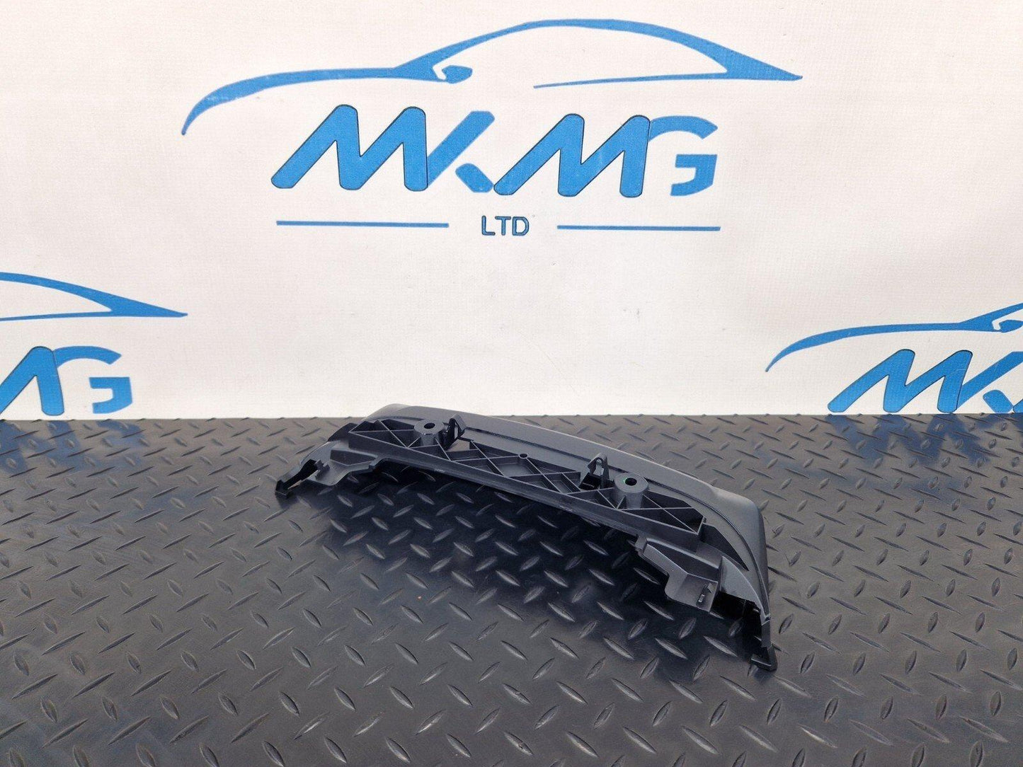 11-18 BMW 6 SERIES F06 GENUINE FRONT DASHBOARD TRIM 202000243