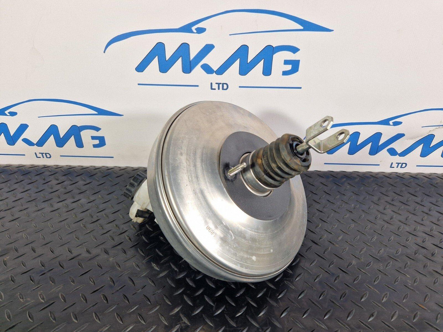 20-ON BMW 2 SERIES GRAN COUPE F44 GENUINE BRAKE MASTER CYLINDER SERVO 6872071
