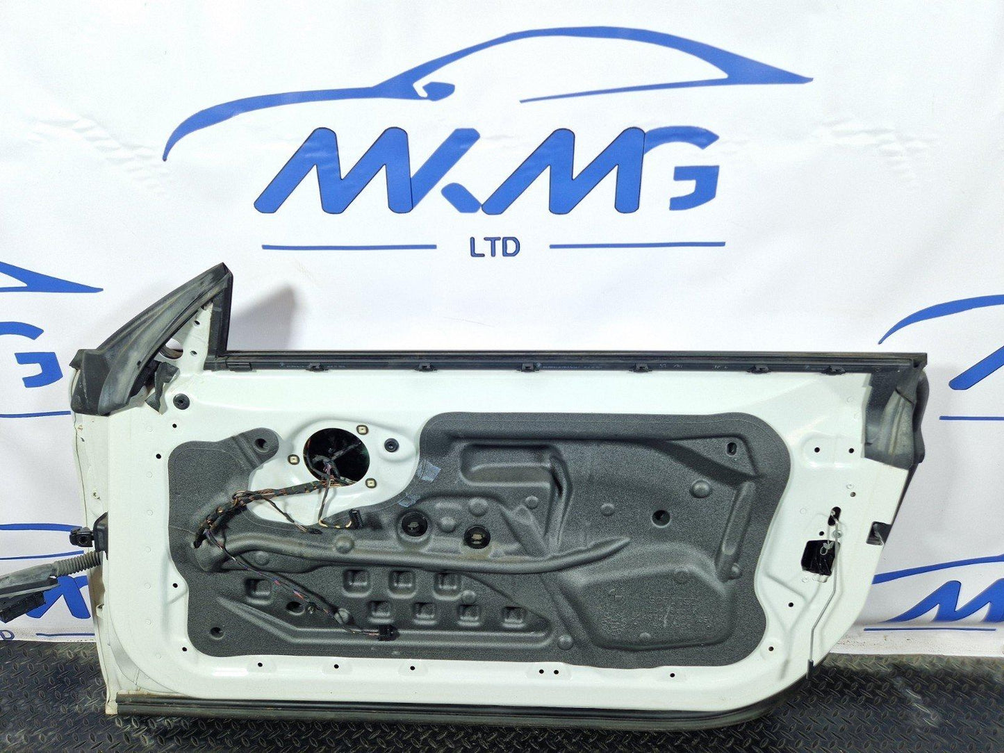 11-18 BMW 6 SERIES F13 COUPE RIGHT DRIVER O/S COMPLETE DOOR IN WHITE 300