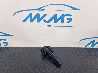 12-18 AUDI A6 C7 GENUINE COOLANT REGULATOR SUPPORT 4G0805201