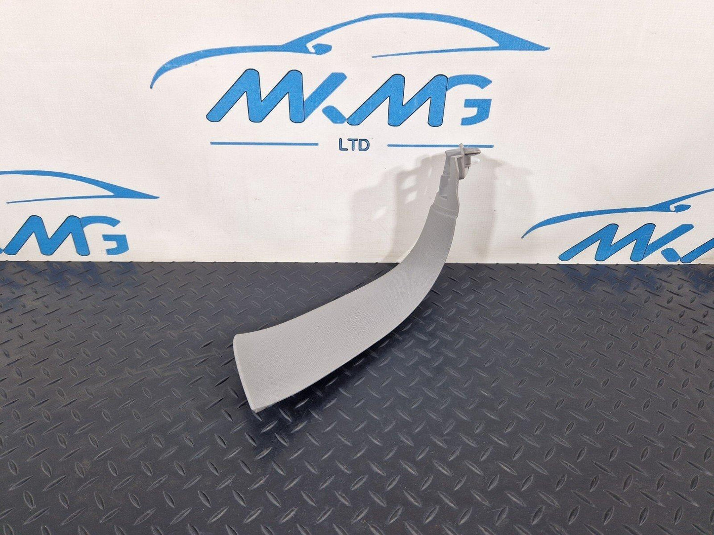 14-21 BMW 2 SERIES F45 F46 218i TAILGATE RIGHT SIDE TRIM PANEL 7318938