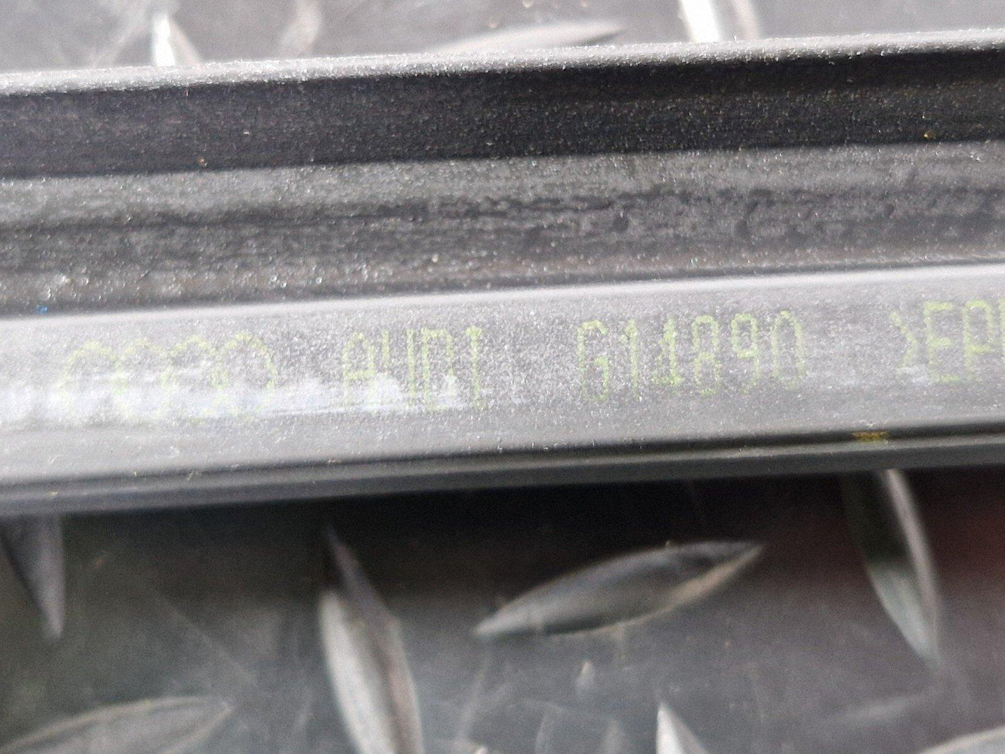 16-23 AUDI A5 F5 SPORTBACK REAR RIGHT DOOR WINDOW APERTURE RUBBER SEAL 8W8839480