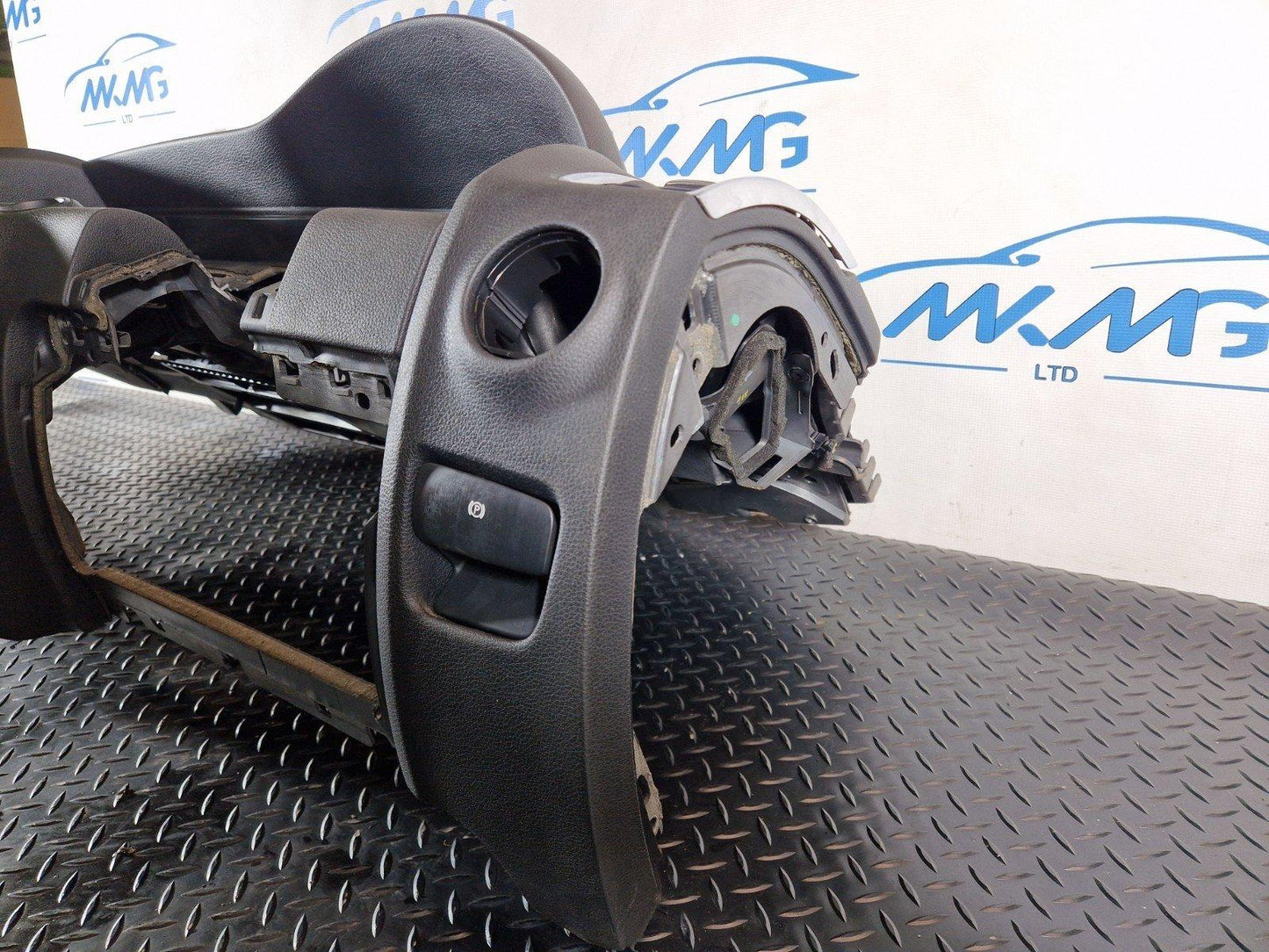 10-15 AUDI Q7 4L GENUINE DASHBOARD BLACK 4L2857041P