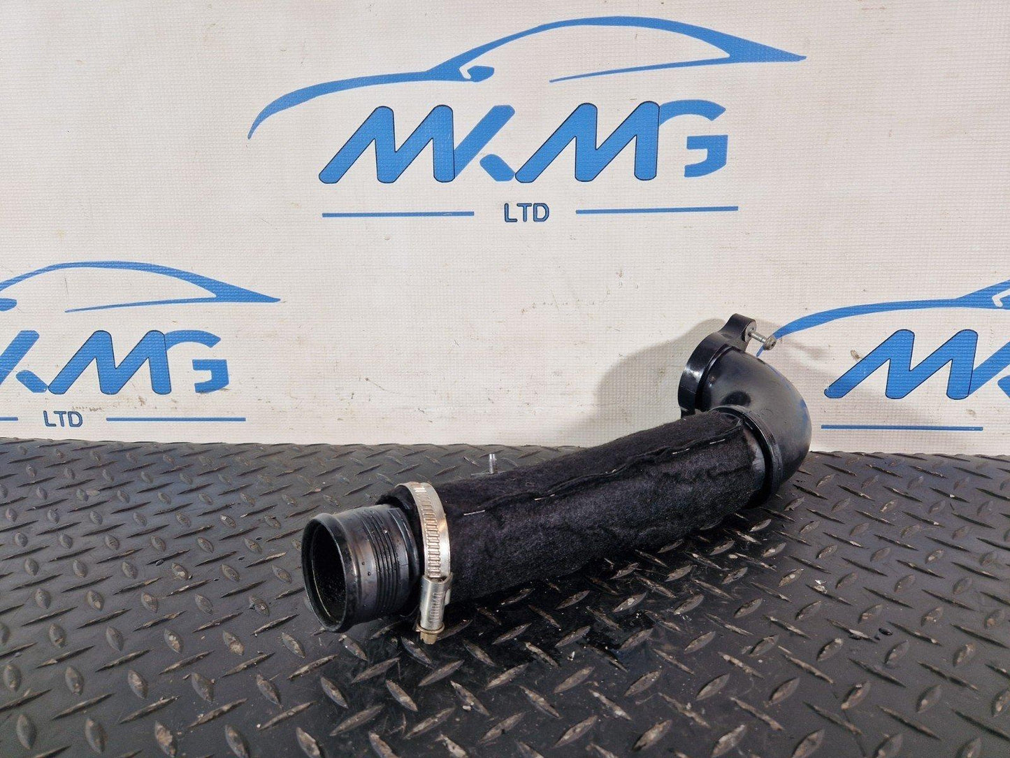 12-18 AUDI A6 C7 2.0 TDI DIESEL CGLC/CGL INTERCOOLER TURBO PIPE 04L145770N