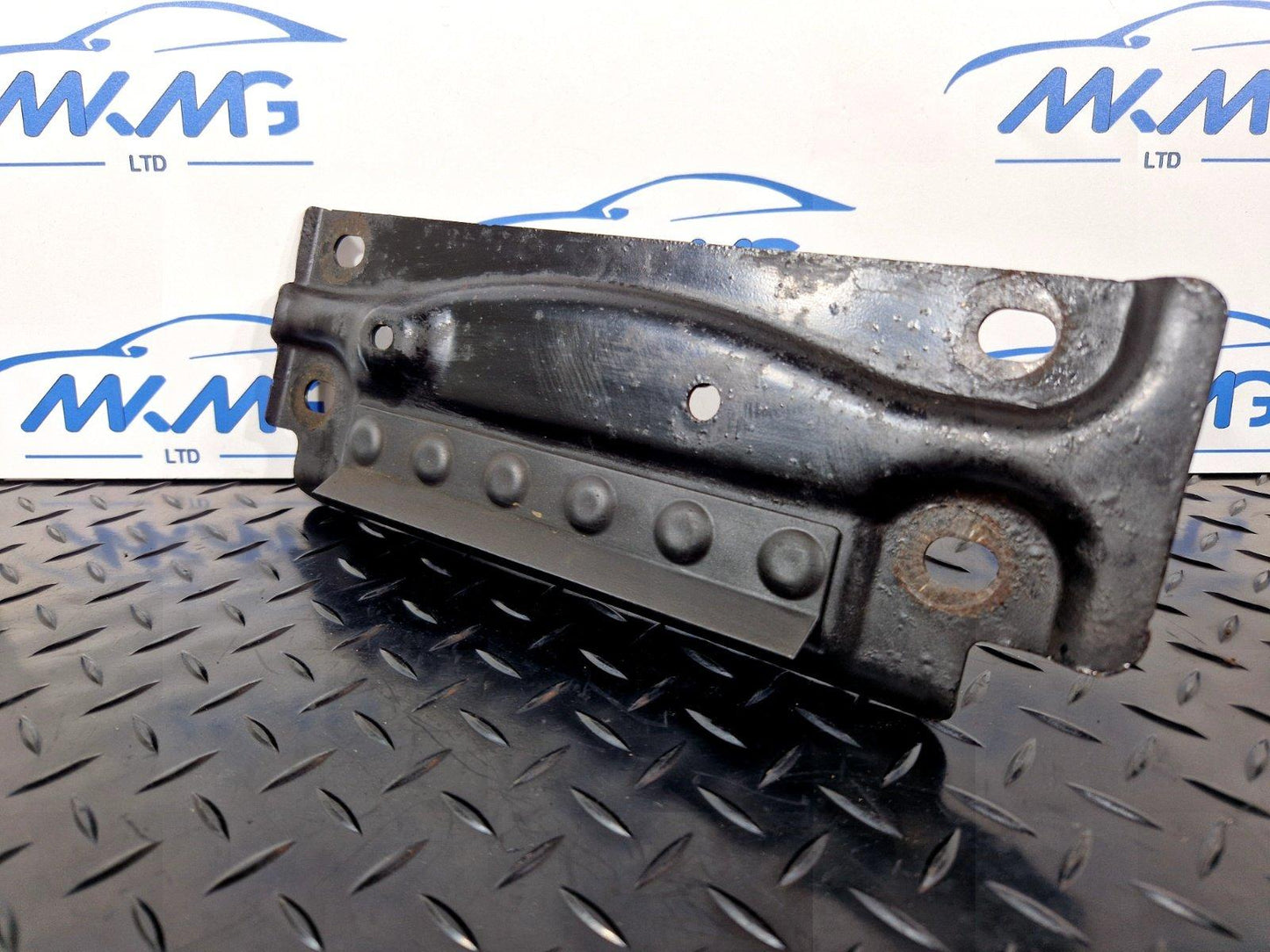 16-19 AUDI A4 B9 S-LINE QUATTRO MUFFLER MOUNT BRACKET PLATE 8W0803183A