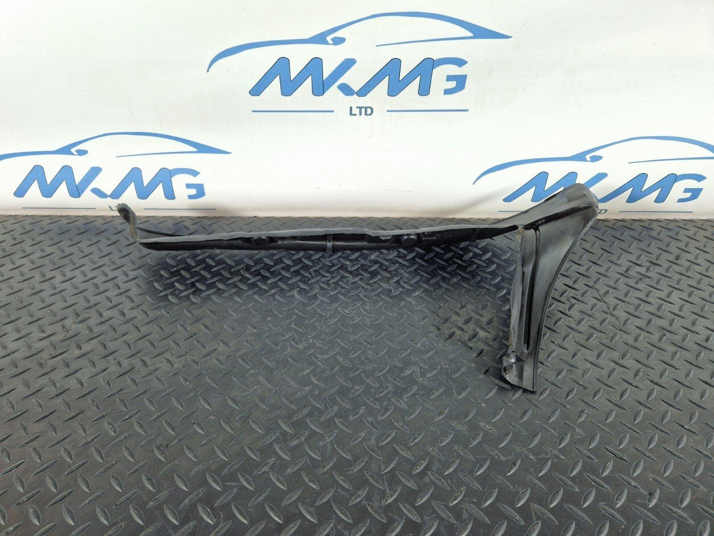 12-17 AUDI S5 CONVERTIBLE N/S LEFT FRONT WING PLATE COVER LINER GUIDE 8T0821111A
