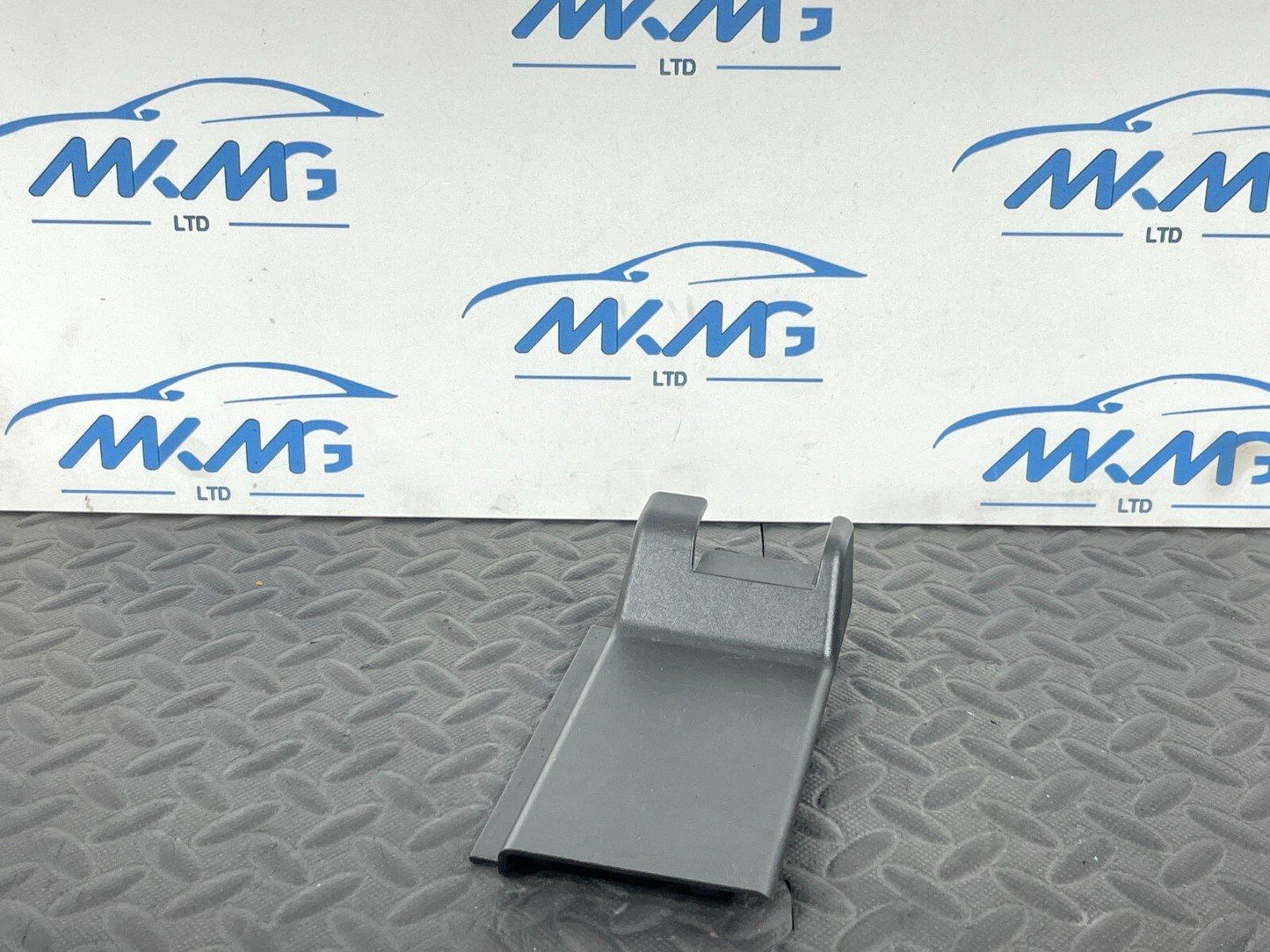 14-21 BMW 2 SERIES GRAN TOURER F45 F46 218D GENUINE RIGHT SIDE COVER RAIL INSIDE