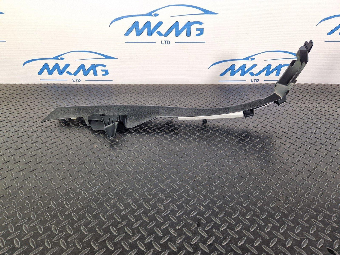 14-21 MERCEDES BENZ C200d W205 REAR LEFT INNER ARCH TRIM A2056903505