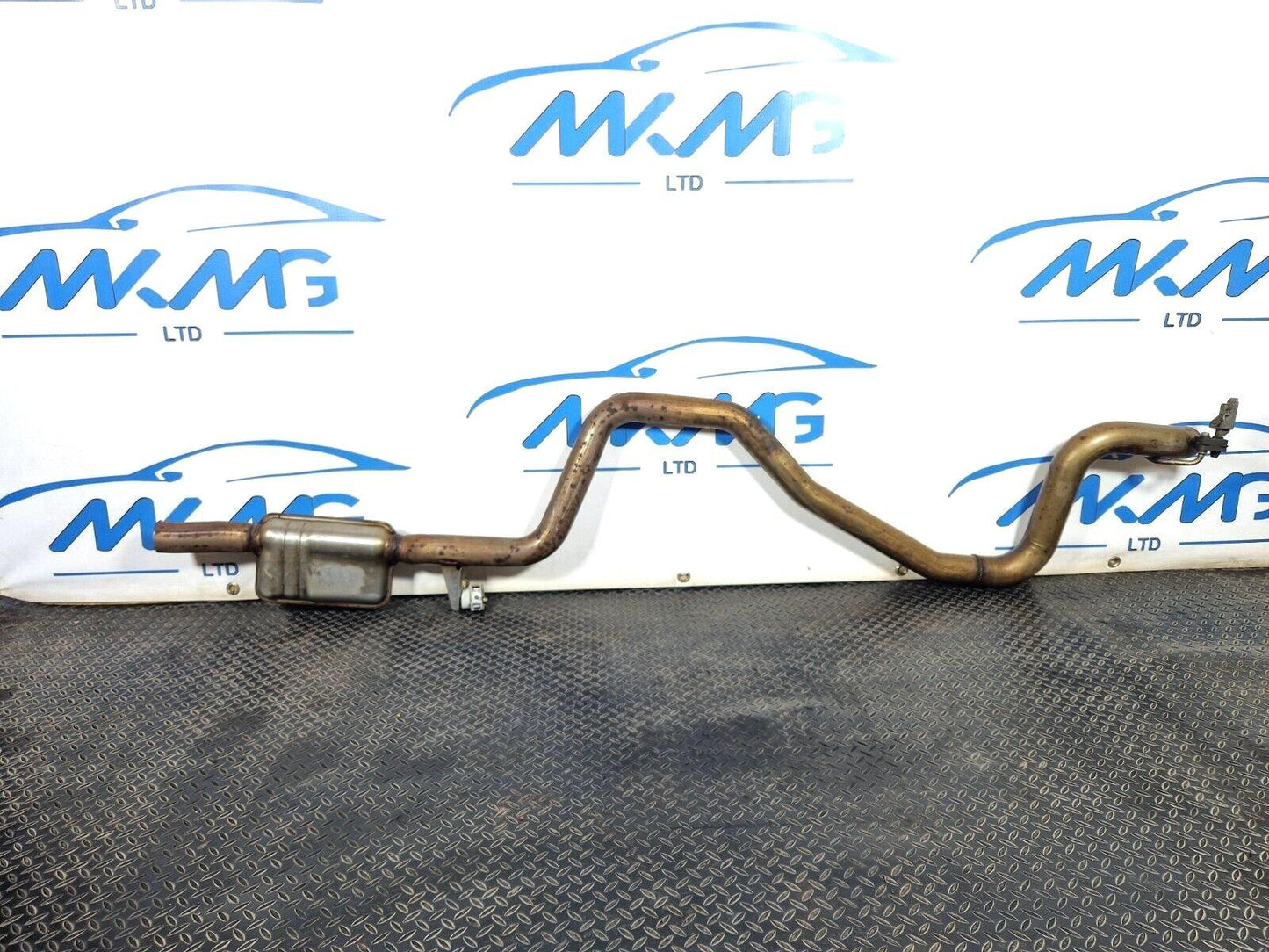 19-ON MERCEDES BENZ B CLASS W247 GENUINE REAR EXHAUST PIPE A2474913900