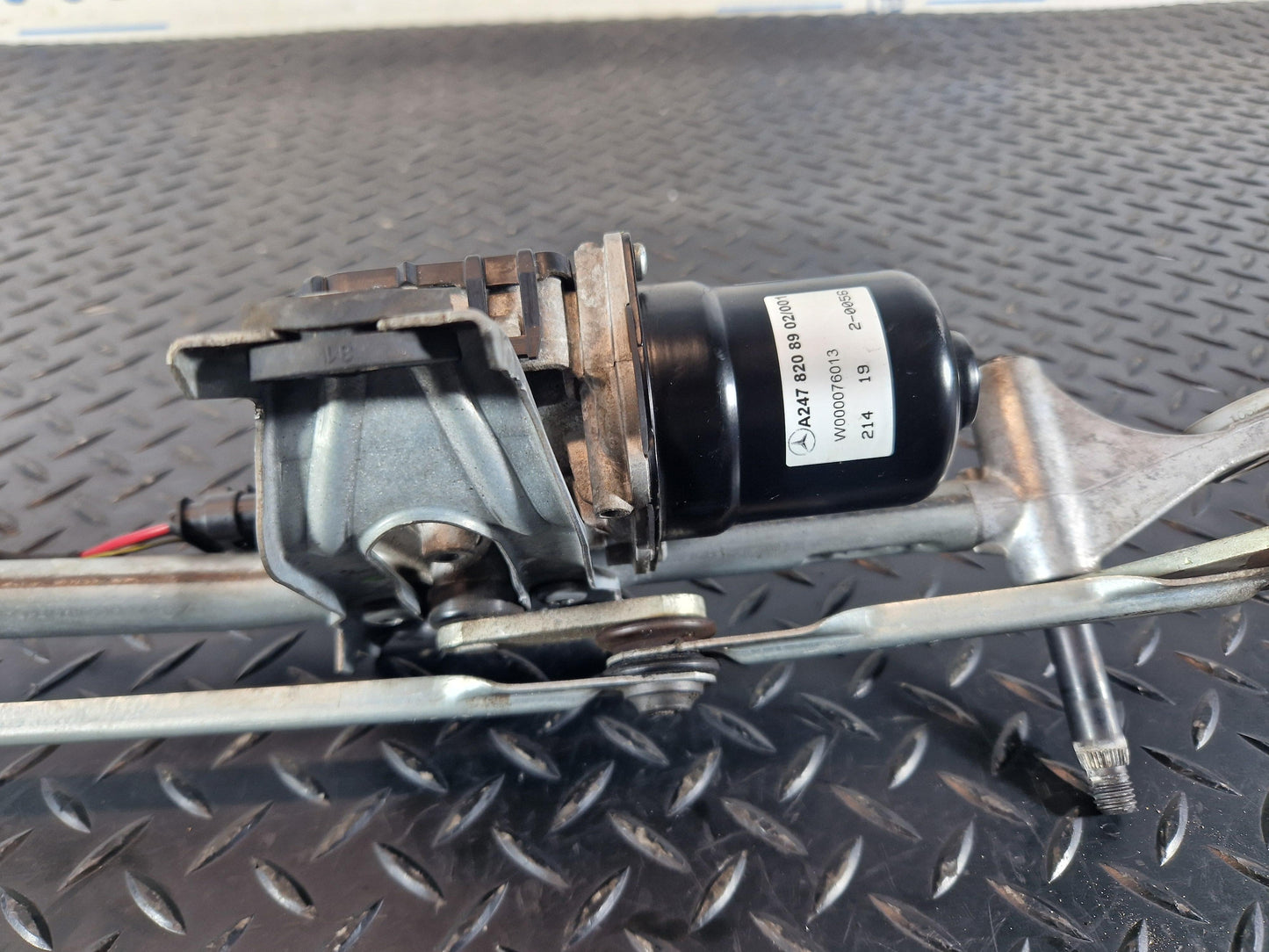 2019 Mercedes-Benz B200d B-Class W247 SUV Wiper Linkage A2479060301 A2478208902