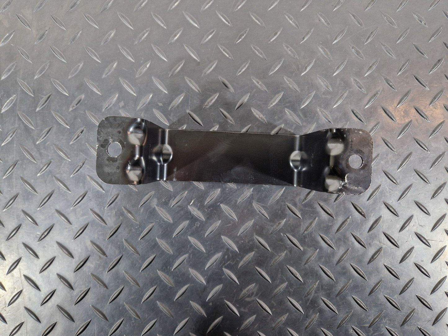 16-24 AUDI A5 F5 GENUINE BRACKET 8W7012100
