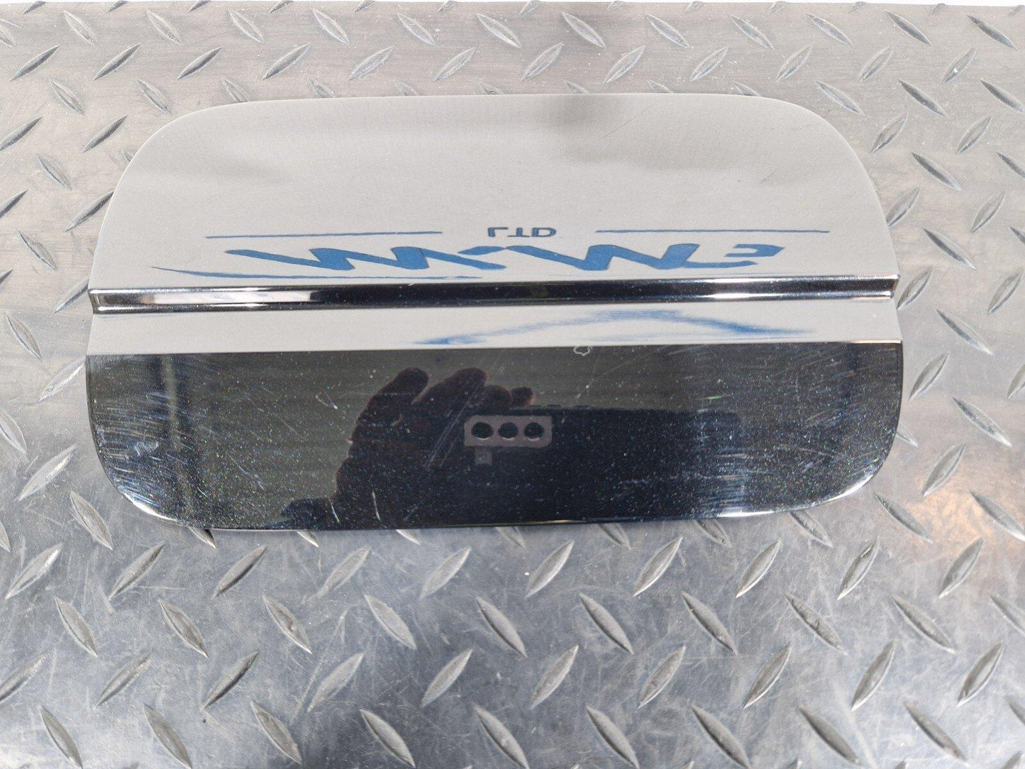 16-19 AUDI A4 B9 GENUINE FUEL DOOR IN BLACK 8W0809907 LY9T