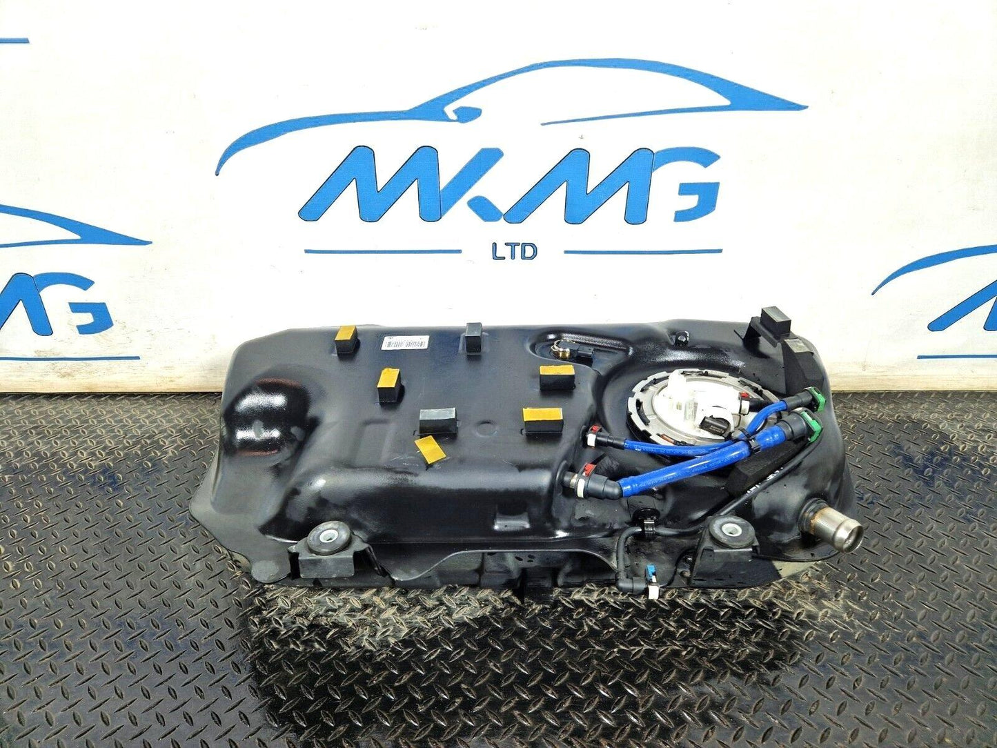 19-ON MERCEDES BENZ CLA C118 1.3 PETROL HYBRID GENUINE FUEL TANK A2474708003