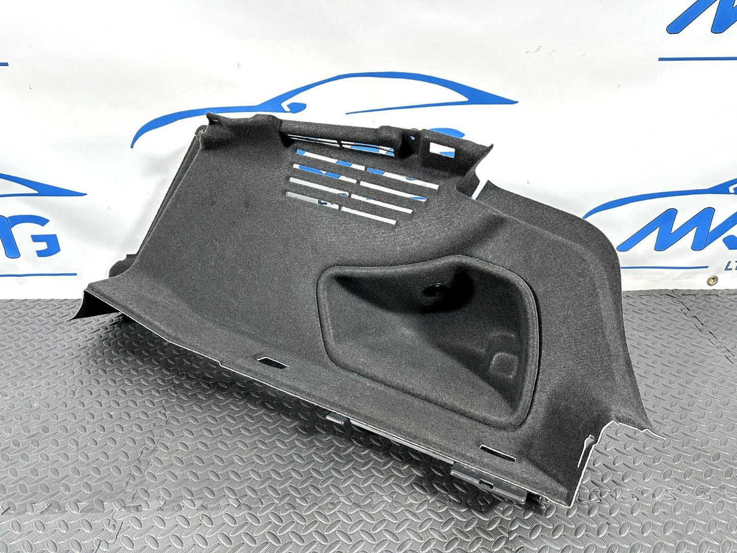 16-19 AUDI A4 B9 SALOON GENUINE REAR RIGHT DRIVER SIDE BOOT PANEL TRIM 8W5863880