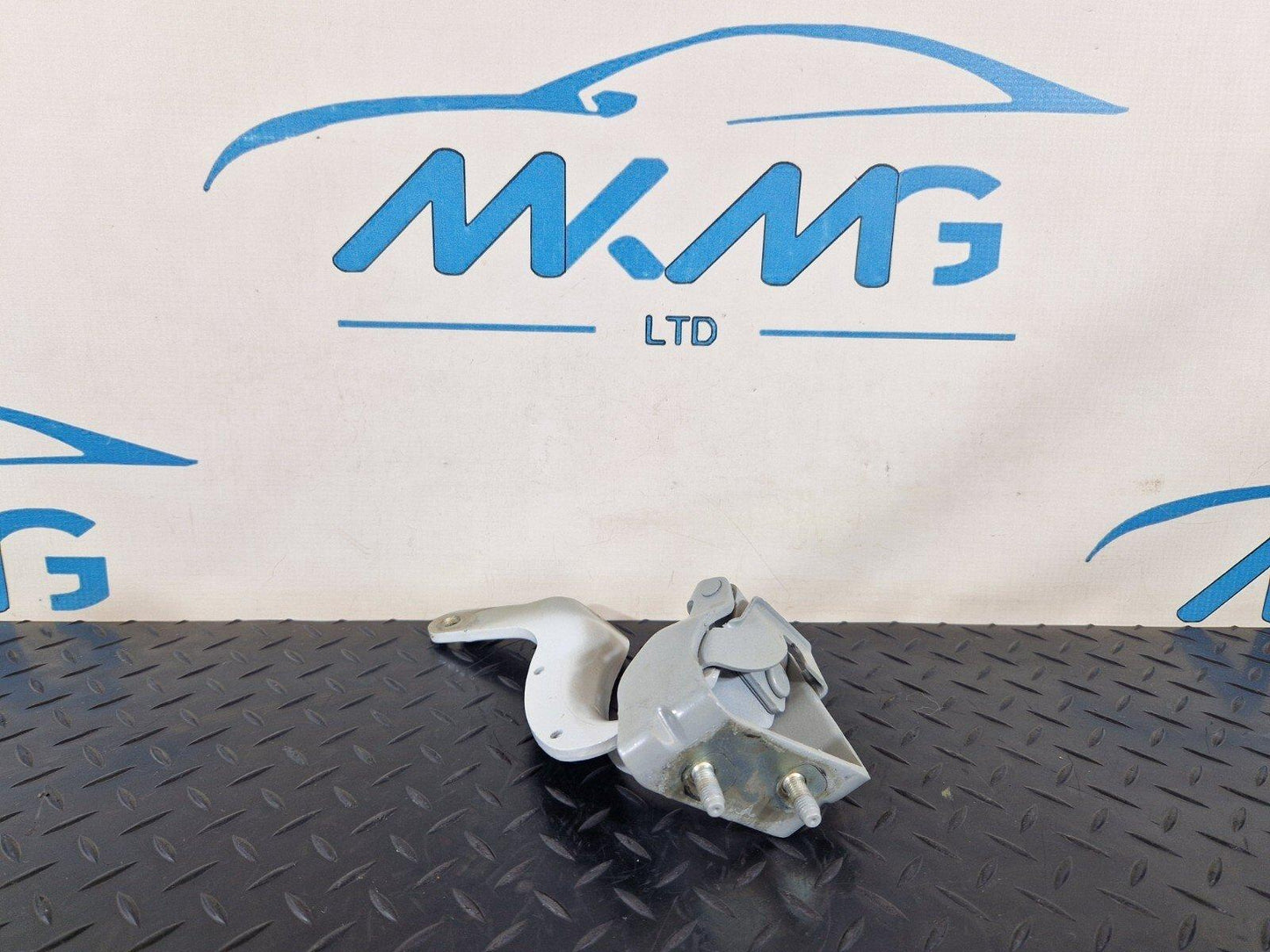 10-15 AUDI Q7 4L OEM REAR RIGHT O/S TAILGATE BOOTLID HINGE IN WHITE 4L0827300C