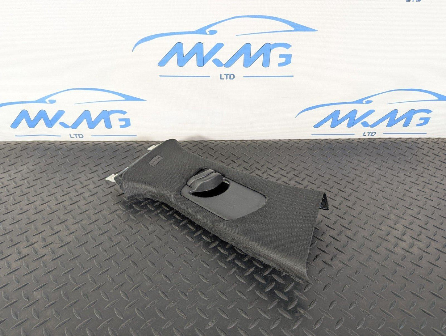 16-19 AUDI A4 B9 GENUINE RIGHT O/S DRIVER SIDE B-PILLAR TRIM COVER 8W0867244E