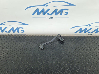 14-21 MERCEDES BENZ C200 W205 FRONT LOCKING STRIKER SUPPORT BRACKET A2058980032