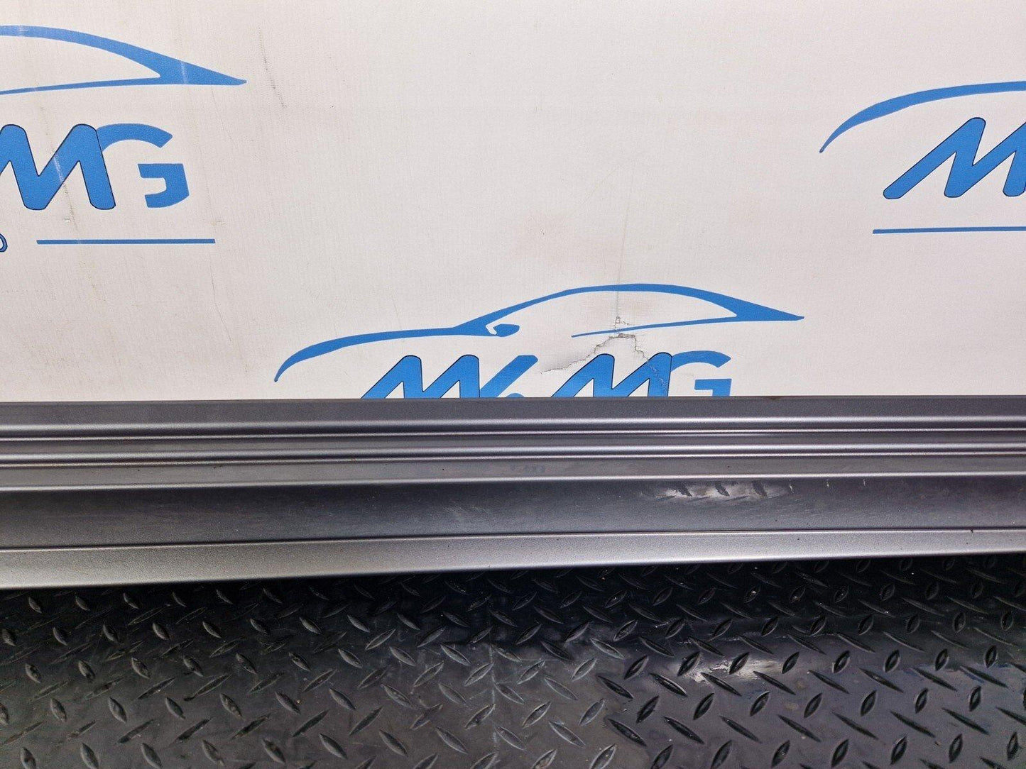 19-ON MERCEDES BENZ B CLASS W247 DRIVERS SIDE MOULDING A1776904601