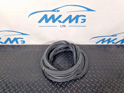 16-19 AUDI A4 B9 REAR LEFT OR RIGHT DOOR RUBBER SEAL 8W5833721