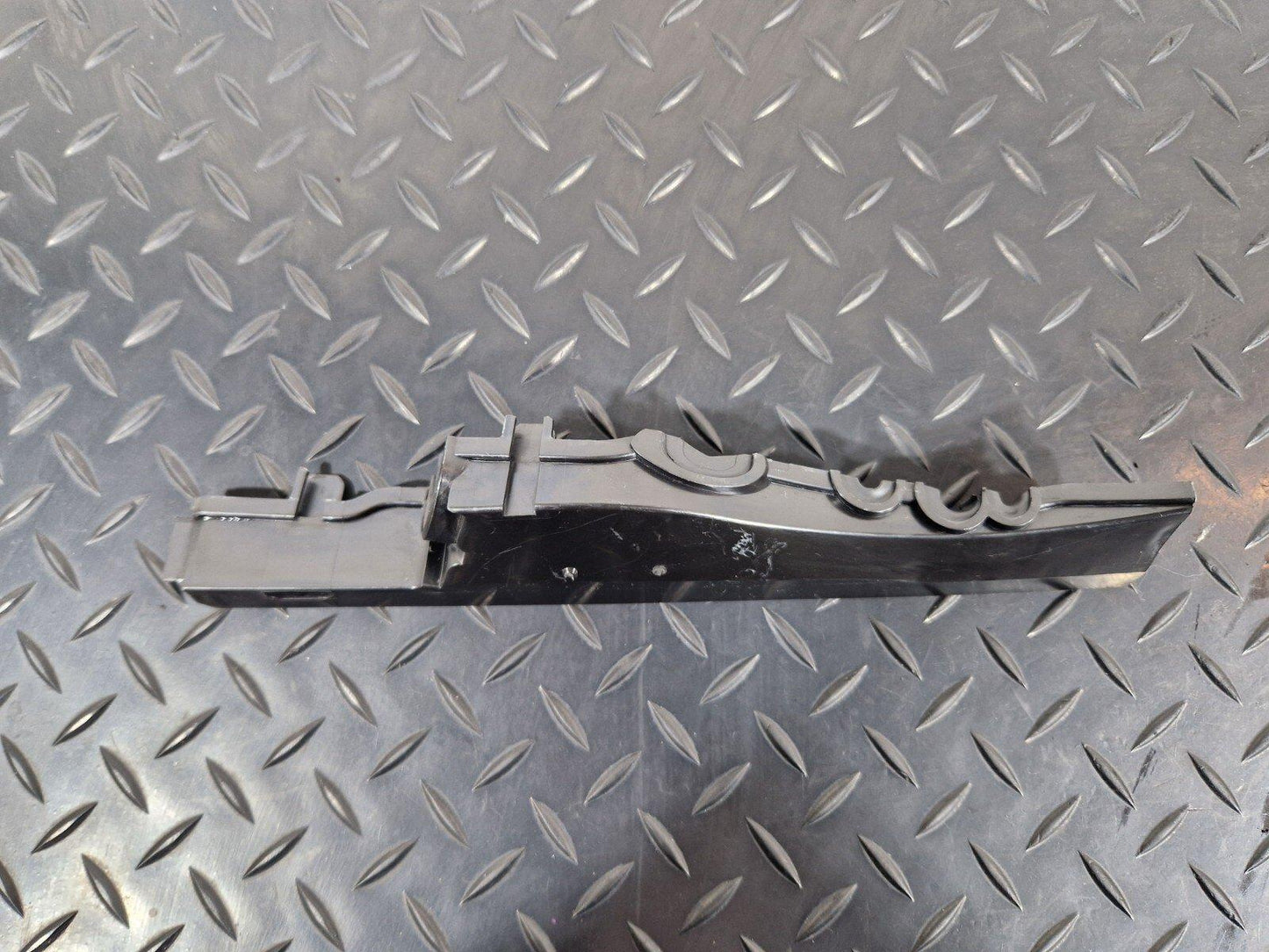 16-24 AUDI A5 F5 WIPER MOTOR COVER TRIM 8W0971871H