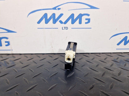 11-18 BMW 6 SERIES F06 AUX IN USB SOCKET POWER PORT 9237654