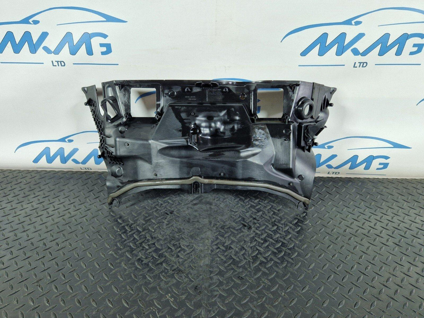 14-21 MERCEDES BENZ W205 GENUINE FRONT CENTER ENGINE PARTITION PANEL A2056202501