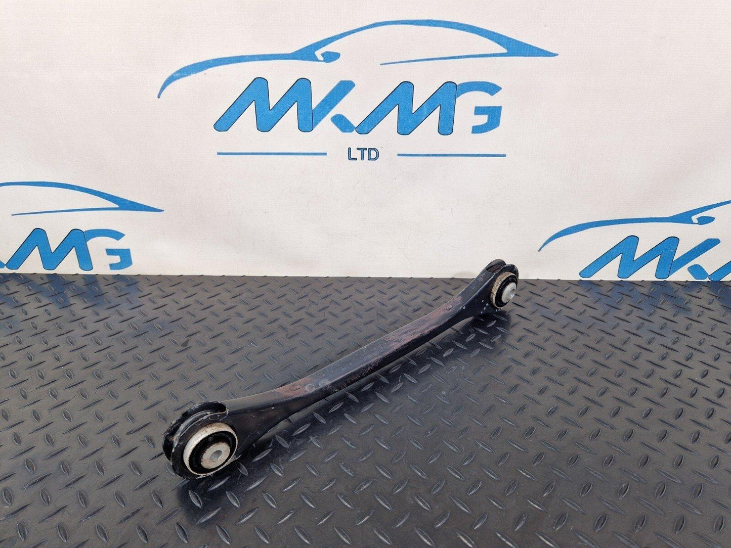 16-19 AUDI A4 B9 GENUINE OEM REAR RIGHT O/S LOWER CONTROL ARM 4M0505292D