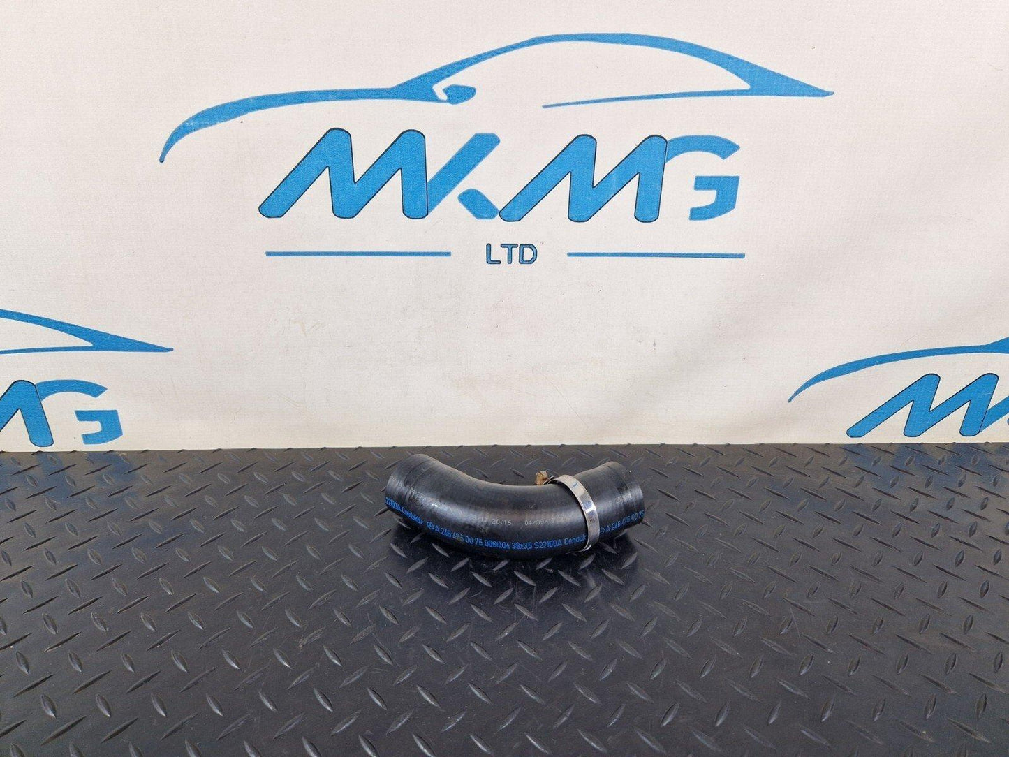 14-19 MERCEDES BENZ GLA X156 GENUINE OEM FILLER FUEL HOSE PIPE A2464760075