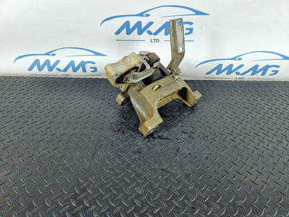 18-ON MERCEDES BENZ SPRINTER W910 FWD OM651.958 ENGINE MOUNT BRACKET A9102410000