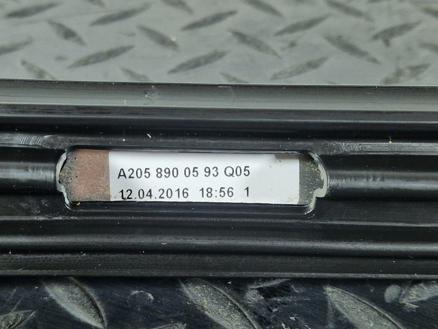 14-21 MERCEDES BENZ W205 OEM N/S PASSENGER SIDE LEFT ROOF RAIL RACK A2058900593