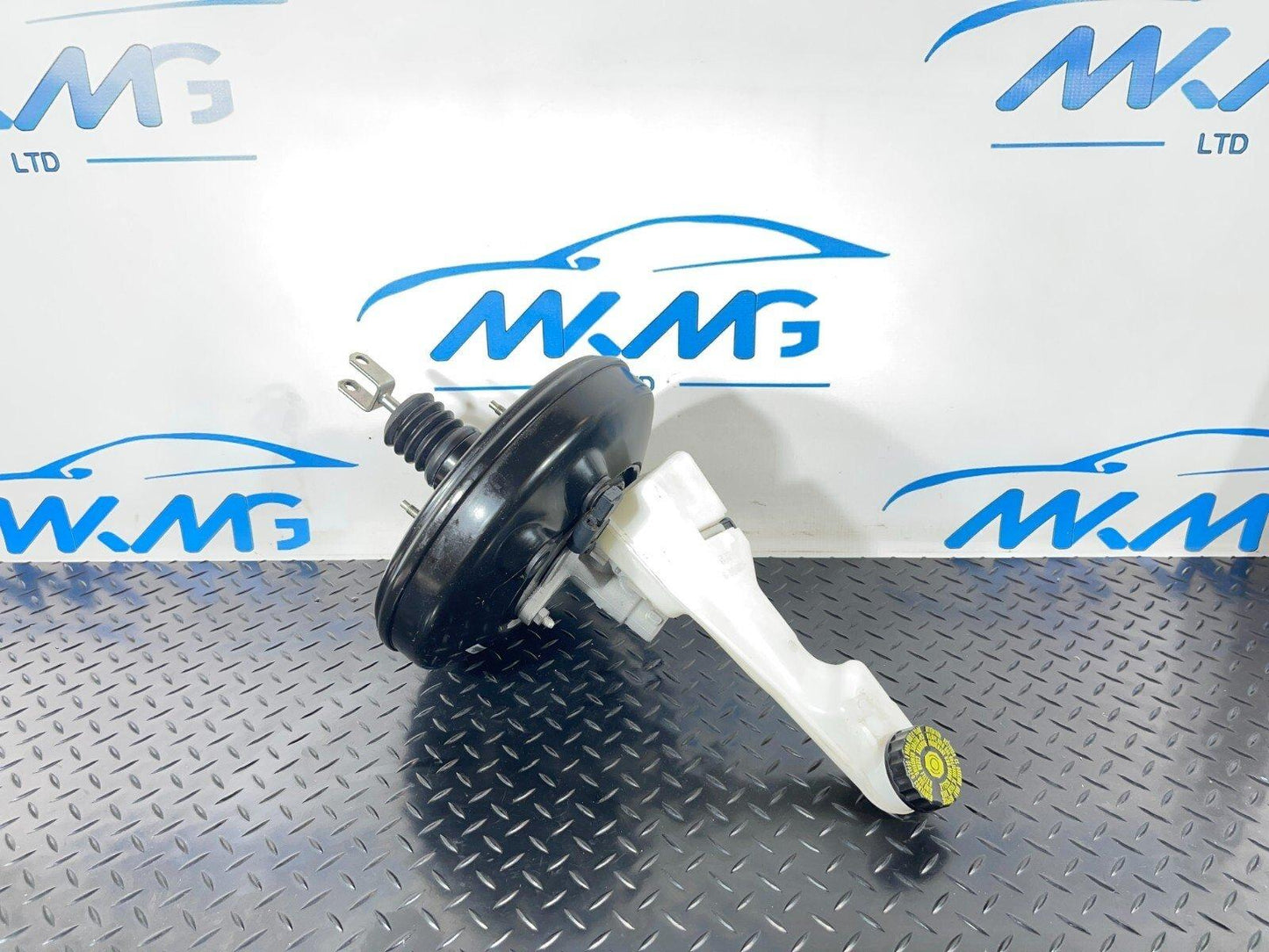 BMW 2 SERIES ACTIVE TOURER F45 216D BRAKE SERVO WITH MASTER CYLINDER 6872077