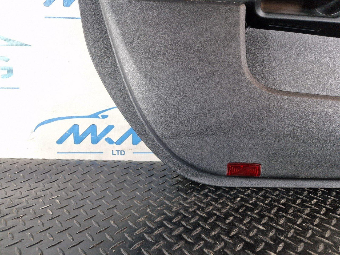 19-ON MERCEDES BENZ B CLASS W247 FRONT LEFT PASSENGER DOOR CARD PANEL IN BLACK