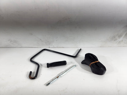Vauxhall Astra MK6 Hatchback Spare Wheel Jack Tool Kit 13500018