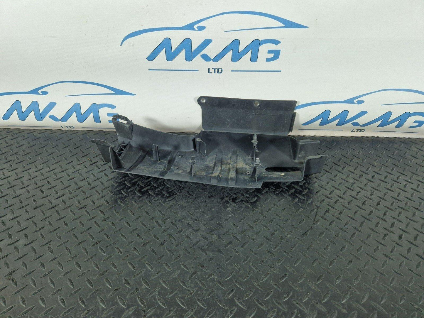 13-19 MERCEDES BENZ CLA C117 AMG REAR RIGHT O/S/R WISHBONE COVER A2463520291