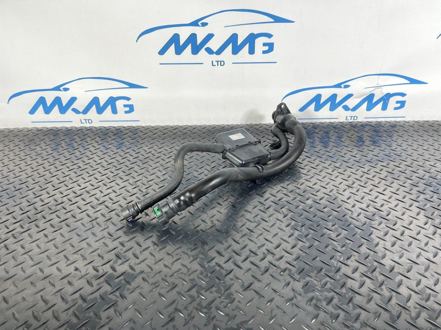 16-23 AUDI A5 F5 SPORTBACK S-LINE Add Blue Filler Reducing Pipe Hose 8W6131963A