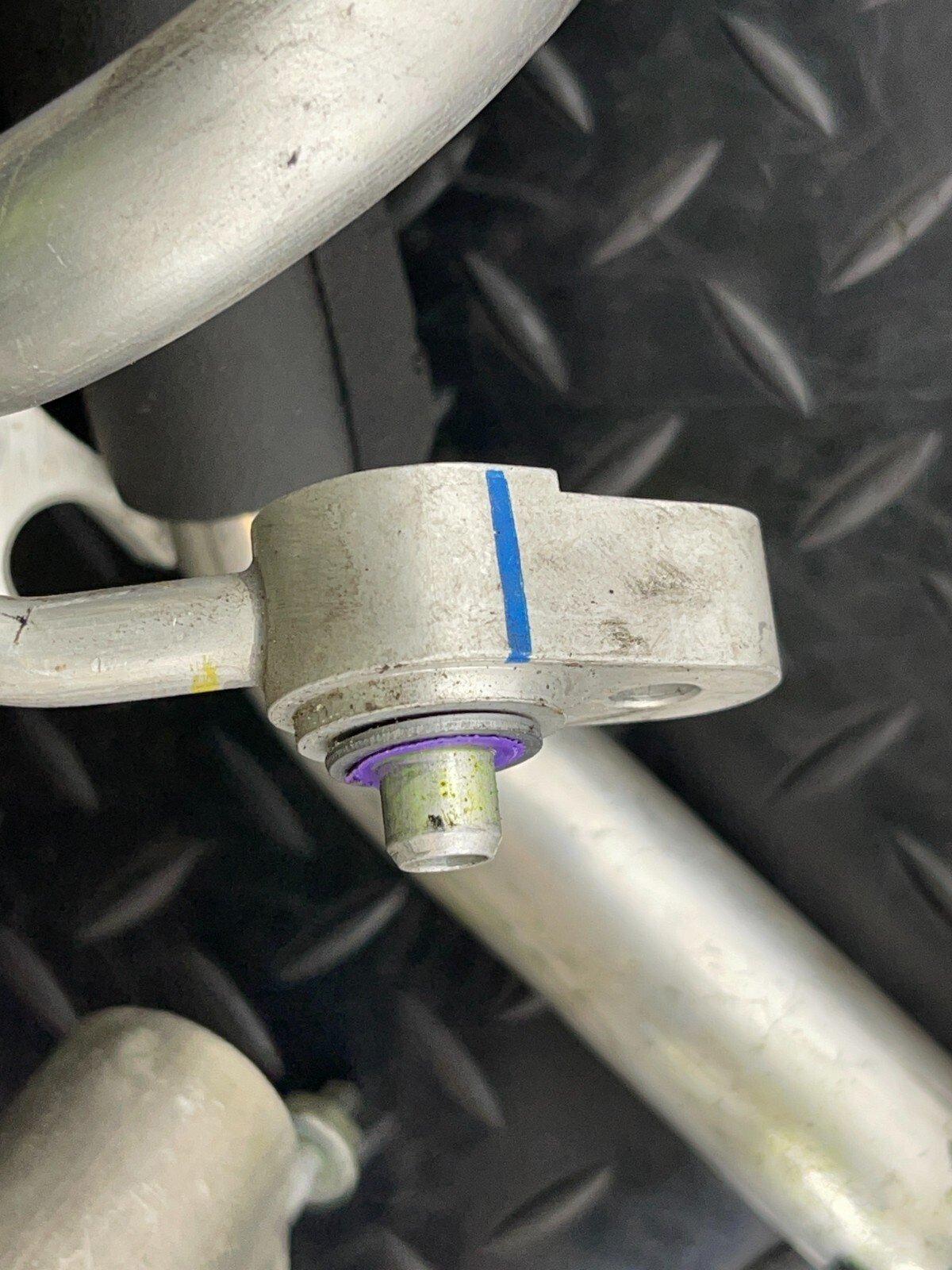 14-21 MERCEDES BENZ C300h W205 A/C AIR CONDITIONING PIPES  A2058304702