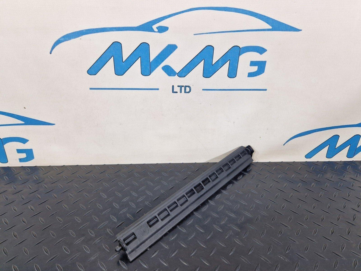 14-21 BMW 2 SERIES GRAN TOURER F45 F46 AIR DUCT SHUTTER GRILL FLAP 11R 8499973