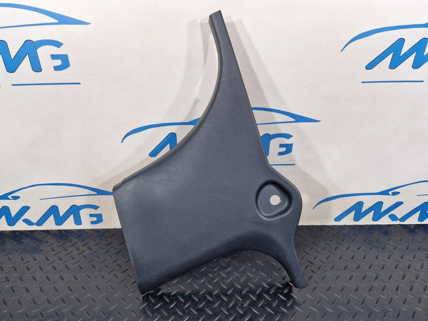 14-20 MERCEDES GLA X156 PASSENGER SIDE LOWER B-PILLAR COVER TRIM A1766920100