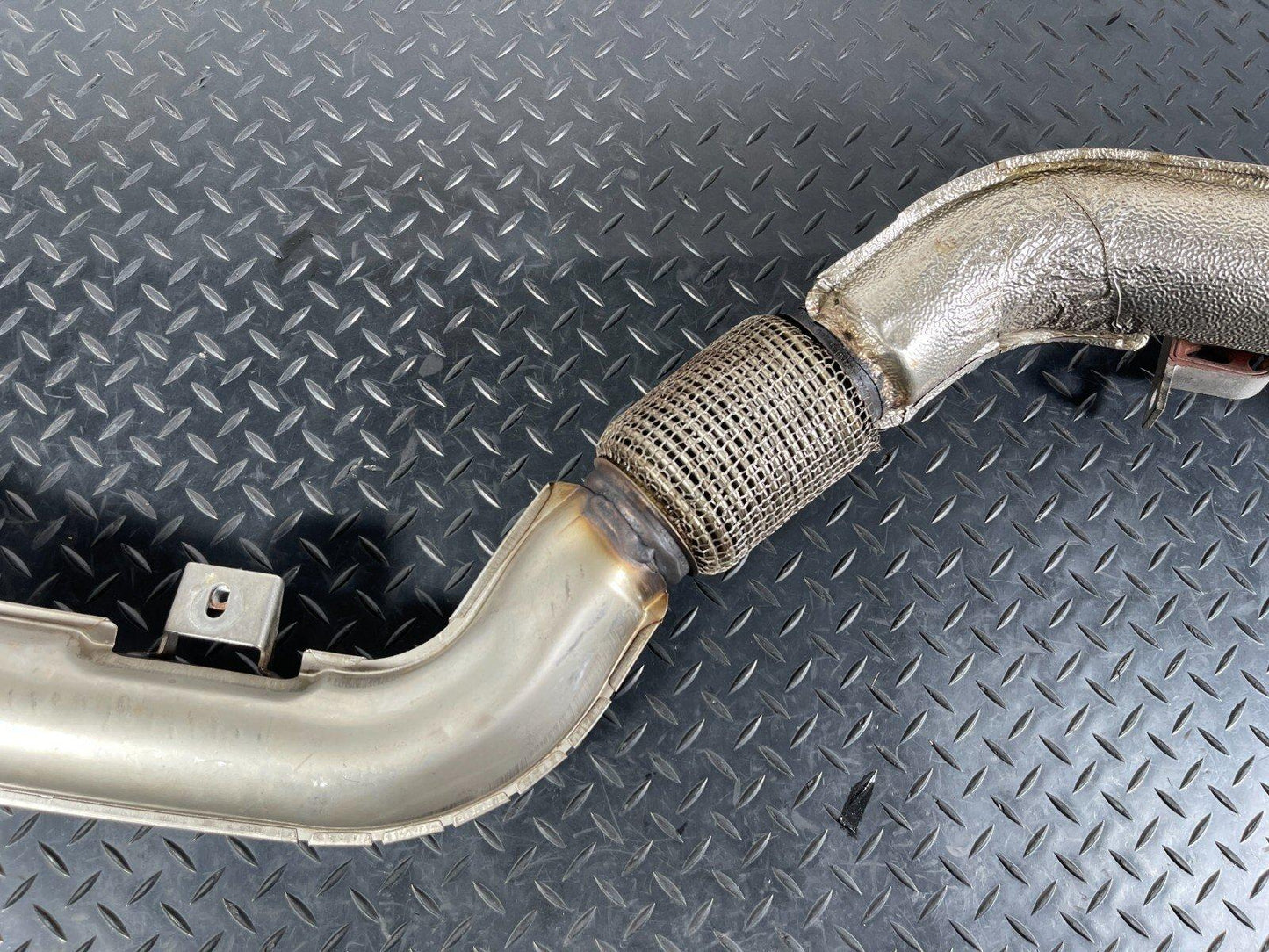 16-23 AUDI A5 F5 SPORTBACK 2.0TDI GENUINE EXHAUST FLEXI DOWN PIPE 8W0253300AN
