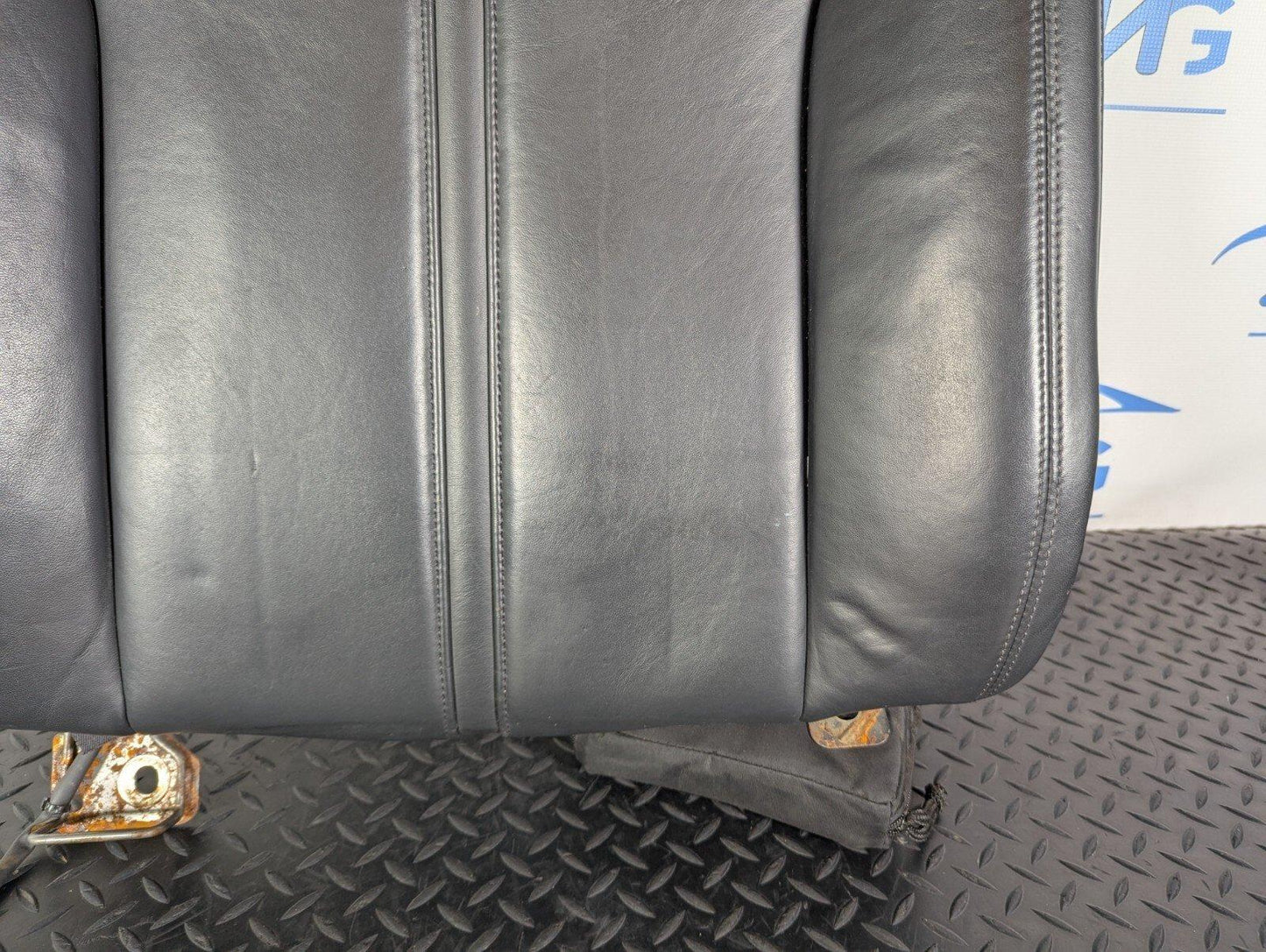 10-17 AUDI A8 4H  REAR O/S RIGHT BLACK LEATHER BACK REST 4H0885274 DAMAGED